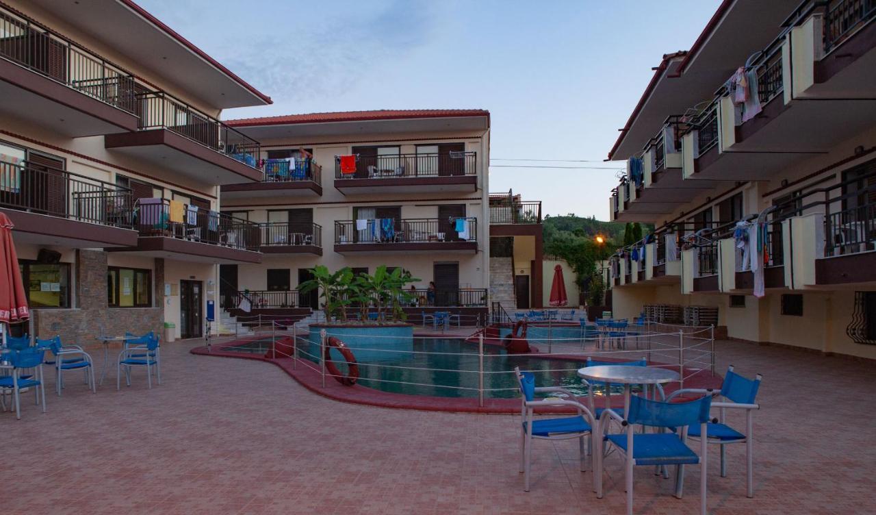 Villa Panorama Hotel Polychrono Exterior photo