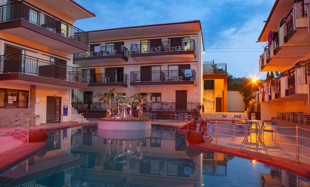 Villa Panorama Hotel Polychrono Exterior photo